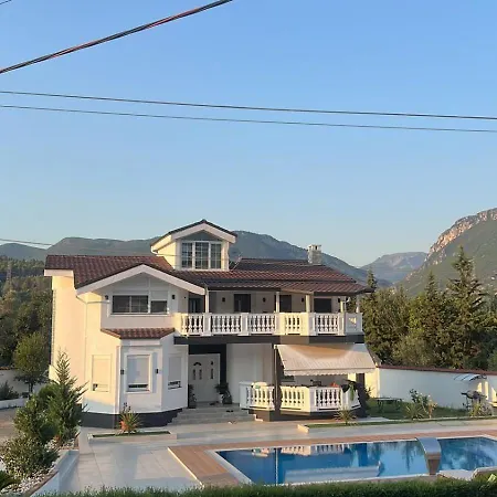 Villa Ervin *